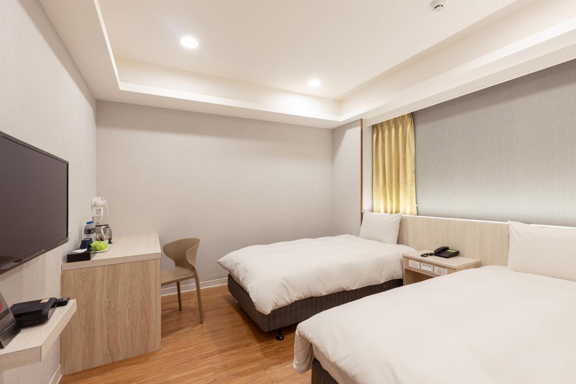 טאיצ'ונג Kiwi Express Hotel - Zhongqing מראה חיצוני תמונה
