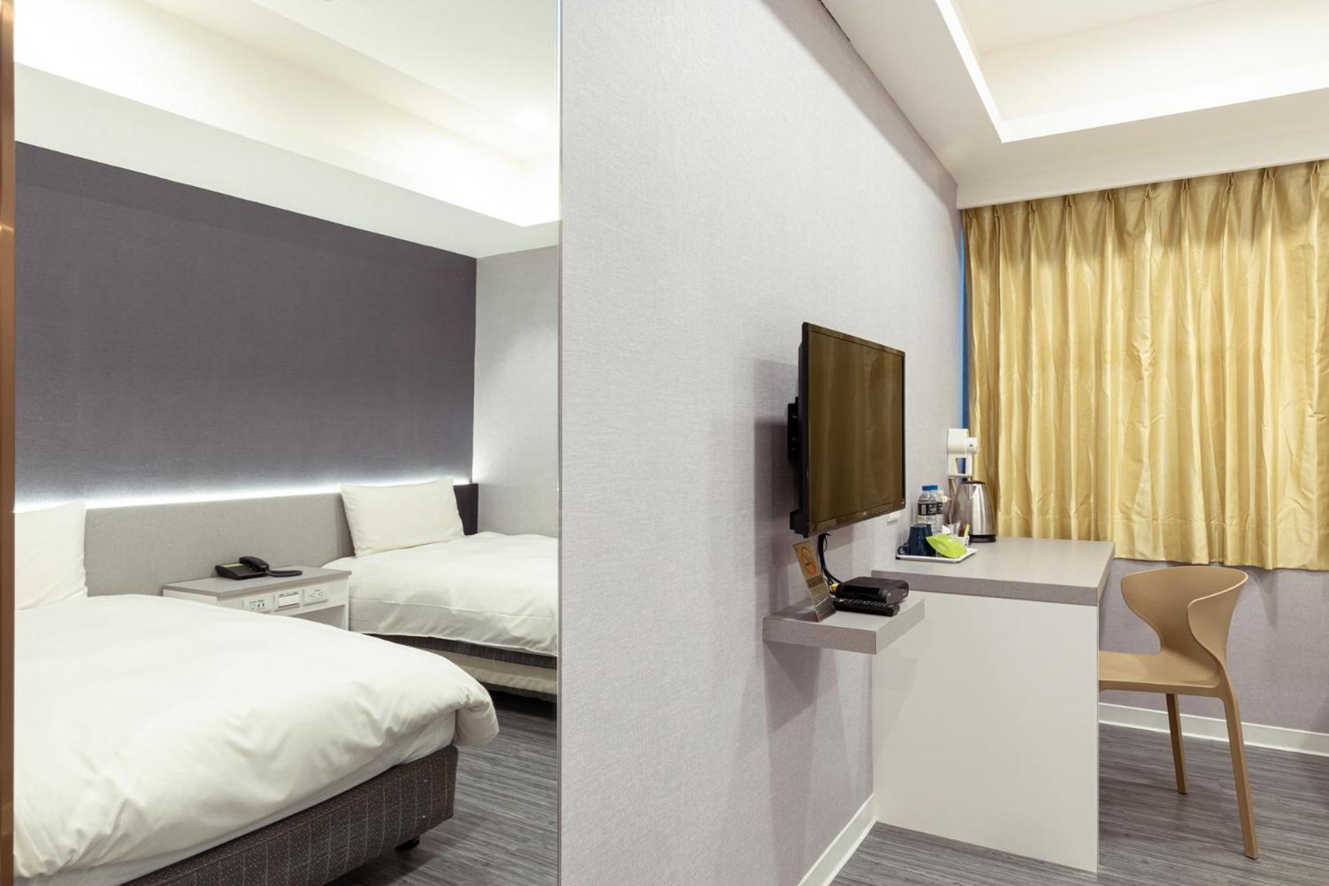 טאיצ'ונג Kiwi Express Hotel - Zhongqing מראה חיצוני תמונה
