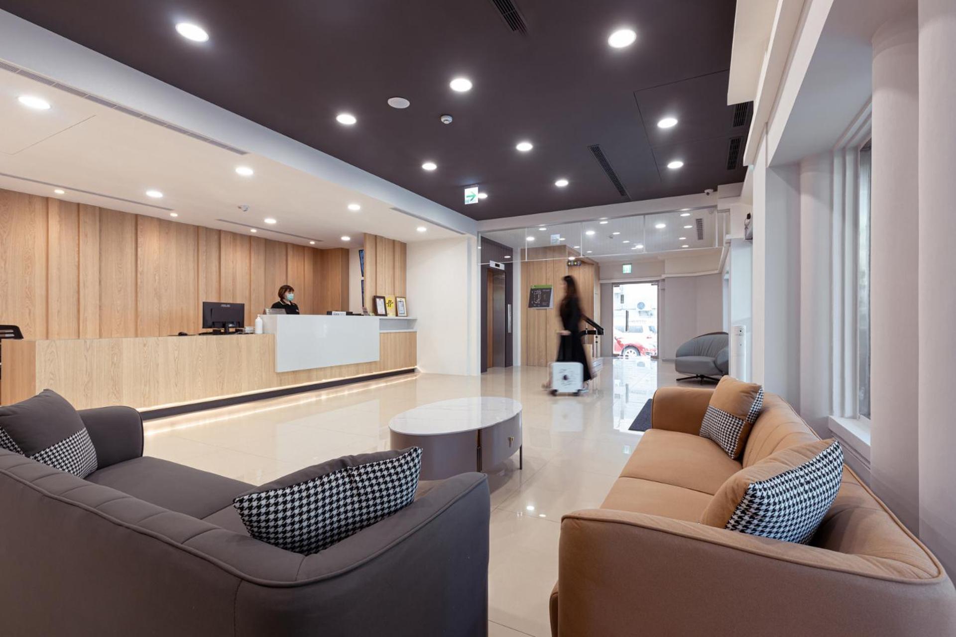טאיצ'ונג Kiwi Express Hotel - Zhongqing מראה חיצוני תמונה