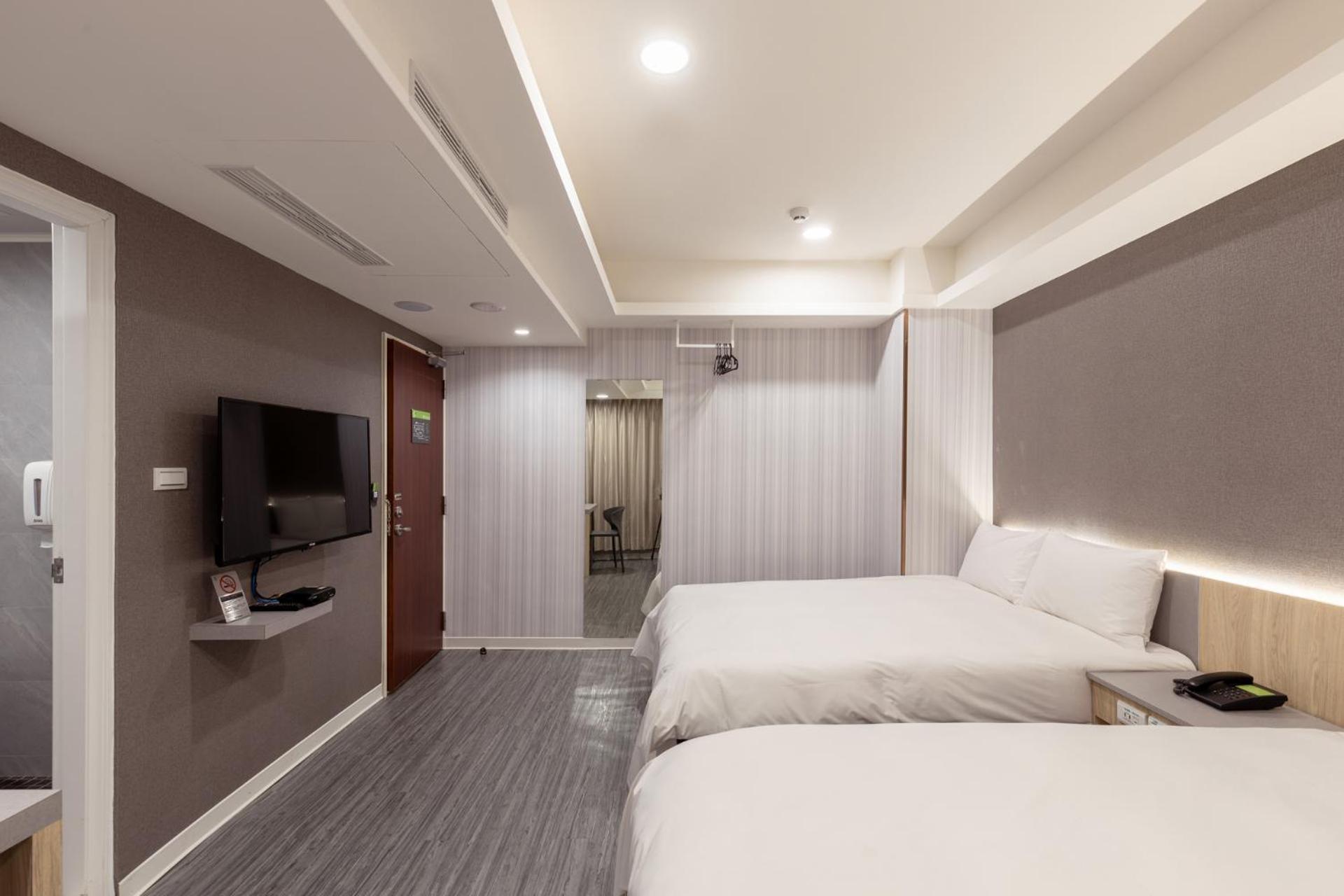 טאיצ'ונג Kiwi Express Hotel - Zhongqing מראה חיצוני תמונה